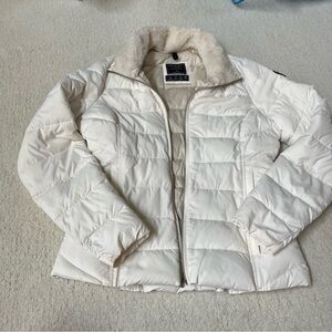 Abercrombie & Fitch White Puffer Jacket Lightweight Casual